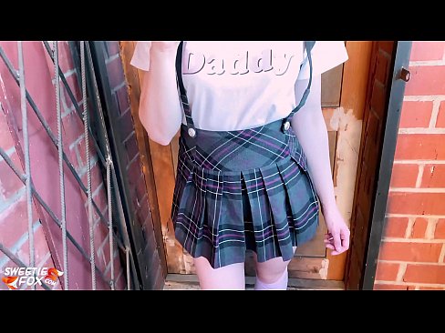 ❤️ 女子校生は授業の代わりに彼女のペニスを深く吸ってファックする。 ️ セックスビデオ ❌️